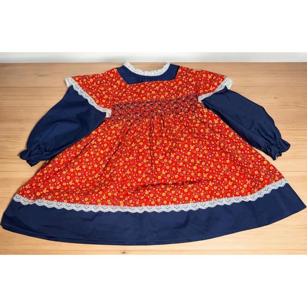 Girls Sz 5 Hand Smocked Apron Style Blue Red Floral Dress VTG Princess Anne Lace